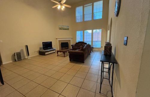 Little Elm Villa | Spacious 6 bedroom Home - Gym - Office - Games - Near PGA Frisco & Universal kids