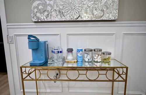 Buckeye Casa | Spacious 6-bedroom house with AC, Large pool charming Buckeye