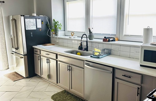 Fayetteville Casa | Spacious 6-bedroom and 4 bath house in charming Fayetteville