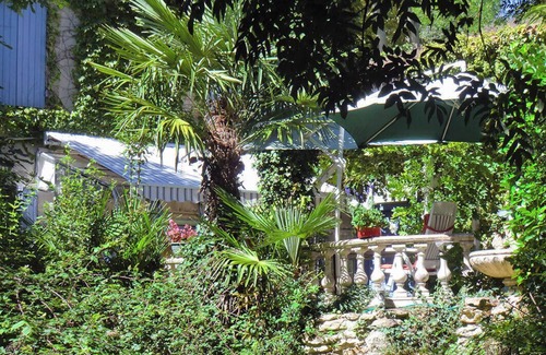 Villepinte Casa | Spacious 8-bedroom country house in Villepinte with private pool and parking