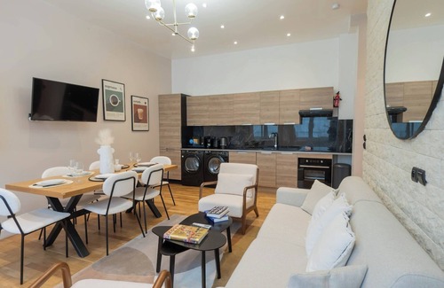 Strasbourg -Saint-Denis Apartamento | Spacious Air-conditioned Apartment Center of Paris