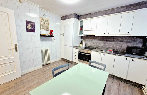 Ourense Apartamento | Amplio y luminoso apartamento en ourense
