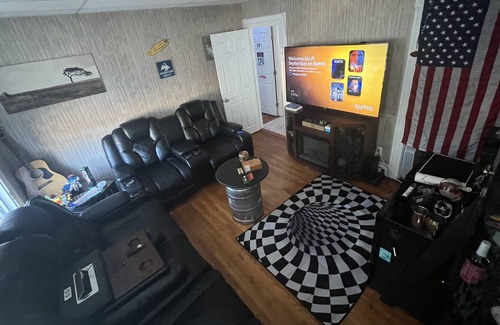 Malden Cama Y Desayuno | Spacious and comfy bedroom 20 minutes from downtown