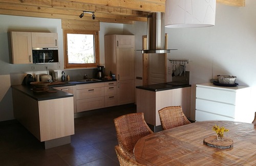 Choranche Chalet De Esquí | chalet amplio y luminoso, al pie de las montañas del Vercors