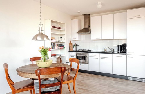 Merenwijk Apartamento | Spacious and luxurious first floor apartment with balcony- Kaag (19)
