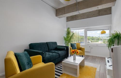 Central Milton Keynes Apartamento | Spacious and Quiet with Free Parking Ideal for Families and Business Stays