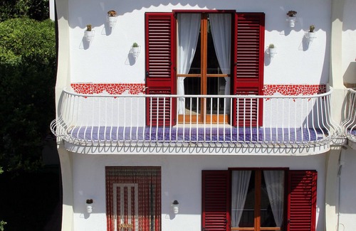 Laura Casa | Vacaciones espaciosa y elegante casa