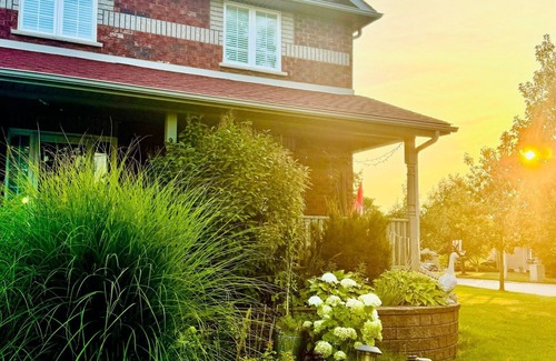 Barrie Casa | Spacious and Serene 4-Bedroom Retreat in Barrie