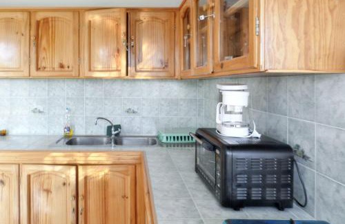 Calodyne Apartamento | Spacious Apartment in Calodyne with Enclosed Garden