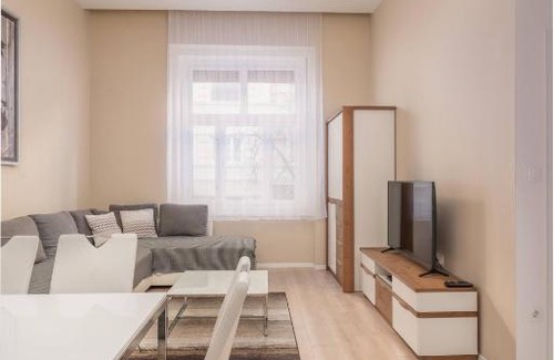 Lagymanyos Apartamento | Spacious apartment near the Danube and Rudas Bath