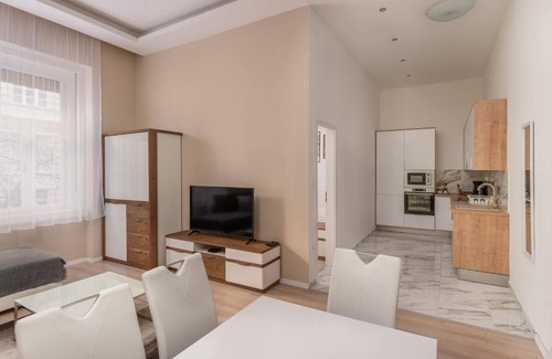 Lagymanyos Apartamento | Spacious apartment near the Danube and Rudas Bath