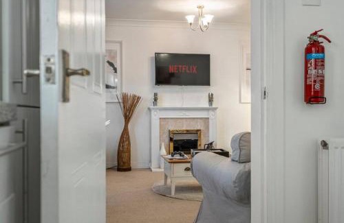 Jesmond Apartamento | Spacious Apartment with Parking!