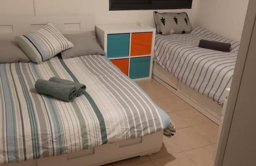 Acre Apartamento | Spacious Apt. w/ Seaview, Fireplace & Netflix