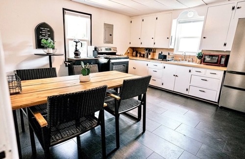 Arkansas City Casa | Spacious Ark City Apartments in Historic Downtown!