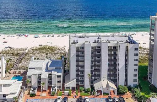 Ono Island Casa | Spacious Beachfront Retreat - Sauna Pools & More