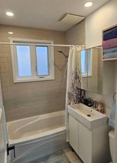 Longueuil Apartamento | Spacious bright Apt,Parking and self check-in