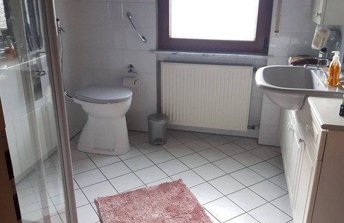 Burgbrohl Apartamento | Spacious, bright holiday apartment in a quiet location in the East Eifel