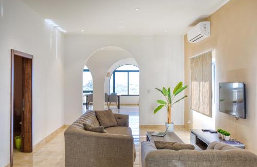 Xaghra Apartamento | Spacious, Bright, Valley & Sea View Maisonette