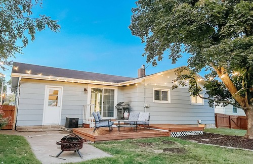 Eau Claire Casa | Spacious & Centrally located 3 bedroom and 2 bath