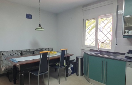 Vinaros Casa | Espacioso Chalet con piscina privada, 300m de la playa y 10min a pie del pueblo