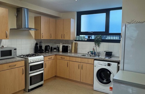 Cantelowes Apartamento | Spacious, Charming Family Home w/Big Garden Walk to Kings Cross/Camden