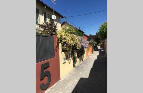 Ciudad Jardin Apartamento | Spacious Chillout in Madrid