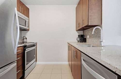 Hudson Exchange Apartamento | Spacious & Clean 1BR | Full Kitchen | Washer/Dryer | by GLS