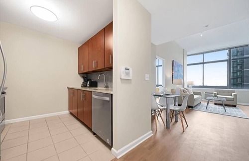 Hudson Exchange Apartamento | Spacious & Clean 1BR | Full Kitchen | Washer/Dryer | by GLS