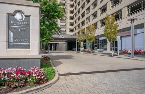 Hudson Exchange Apartamento | Spacious & Clean 1BR | Full Kitchen | Washer/Dryer | by GLS
