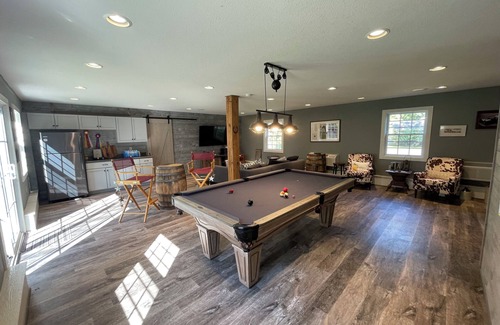 Clear Lake Cabaña | Spacious Clear Lake Retreat with private yard and great sandy beach.