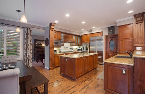 Spinnaker Hill Casa | Amplia casa costera con piscina en Aviara, cerca de la playa y varias atracciones locales