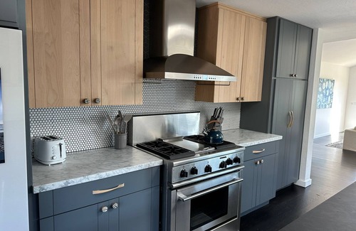 El Granada Casa | Spacious Coastal Retreat Near the Harbor, Beaches, Trails, and Restaurants