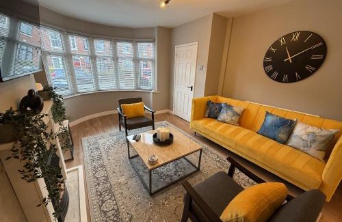 Wyken Casa | Spacious, Contemporary 2-bed House - Hosted by Hutch Lifestyle