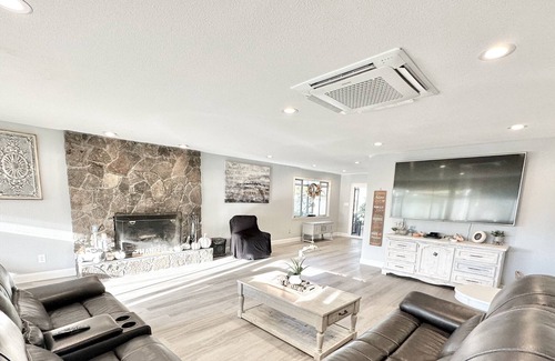 Winters Otro | Spacious Country home...hot tub & huge pool!