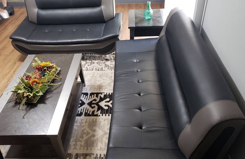 Merced Casa | Spacious cozy 4 bedroom 2 bath home in a quiet well established neighborhood