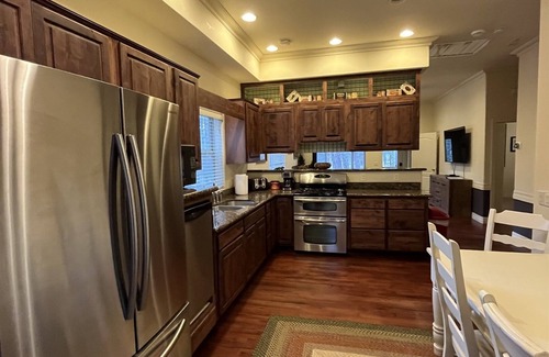 Pinetop Casa | Spacious & Cozy Cabin – Minutes from Go-Karts, Golf, Trails, Lakes & Family Fun!