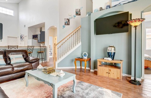 Westbury Casa | Spacious Davenport House Rental w/ Lanai & Pool!