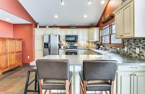 Lake Koshkonong Casa | Amplia casa de Edgerton con playa privada y vistas.