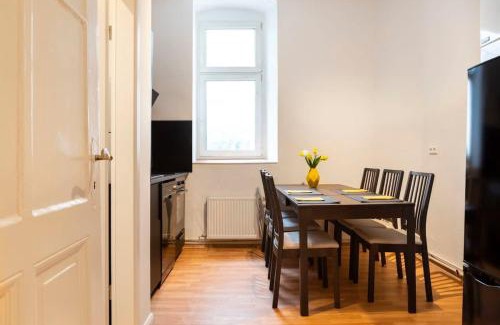 Gleimviertel Apartamento | Spacious Family Apartment at Mauerpark plus SelfCheckIn