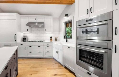 Nicklaus North Casa | Spacious family chalet w/ hot tub & mountain views