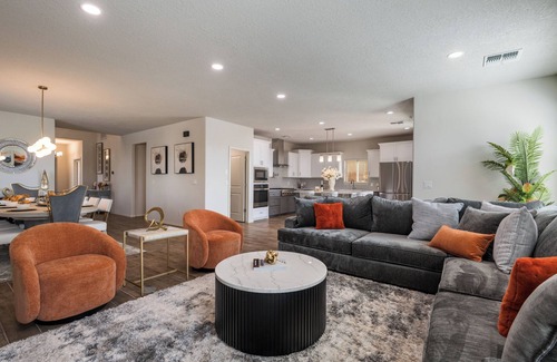 Northeast Heights Casa | Spacious Family Friendly 5BR Retreat Sandia Views Movie Lounge + Fenced Yard