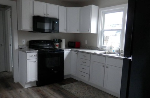 Tell City Casa | Spacious family-friendly 4-bedroom house in downtown Tell City