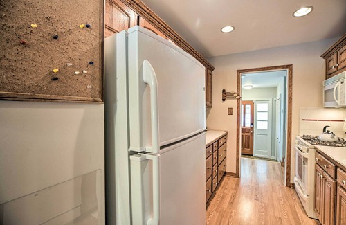 Glenwood Casa | Spacious Family Glenwood Estates Home w/ Hot Tub!