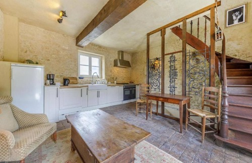 Palluau-sur-Indre Otro | Spacious farmhouse with garden in Val de Loire