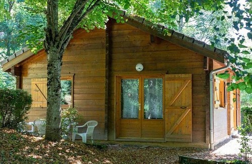 Sauveterre-de-Rouergue Chalet De Esquí | Spacious chalet for 8 with terrace in Sauveterre-de-Rouergue