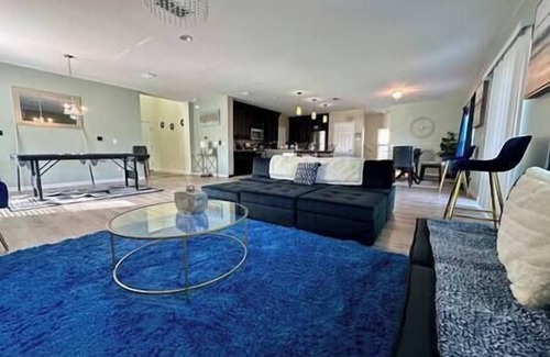 Marbella Casa | Spacious, Fun & Convenient