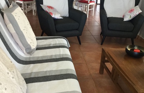 Les Avirons Villa | Chez Roseline & ChristianVaste amueblado en la planta baja, piscina, excelente vistaGitedeFrance