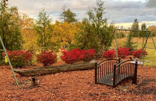 Ahsahka Apartamento | Spacious Gifford Retreat w/ Scenic Farmland Views