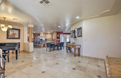 Glendale Casa | Spacious Glendale Home with Outdoor Kitchen!