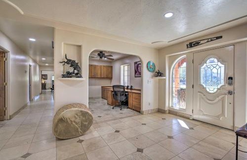 Glendale Casa | Spacious Glendale Home with Outdoor Kitchen!